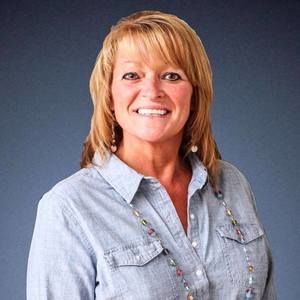 Meet your Posher, Debbie